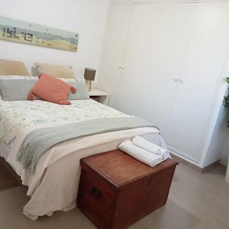 Dormir Entre Limones, Casa De Invitados En Vivienda Familiar Dos Hermanas Buitenkant foto