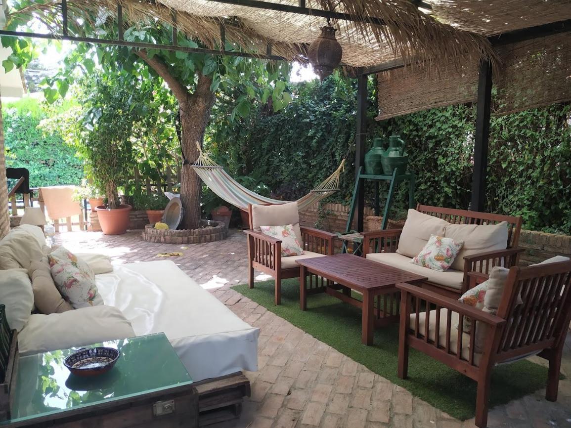 Dormir Entre Limones, Casa De Invitados En Vivienda Familiar Dos Hermanas Buitenkant foto